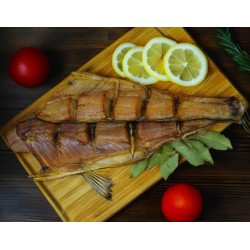 Хвости сома копчені