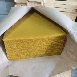 Вощина высшего качества (пачка 5кг)